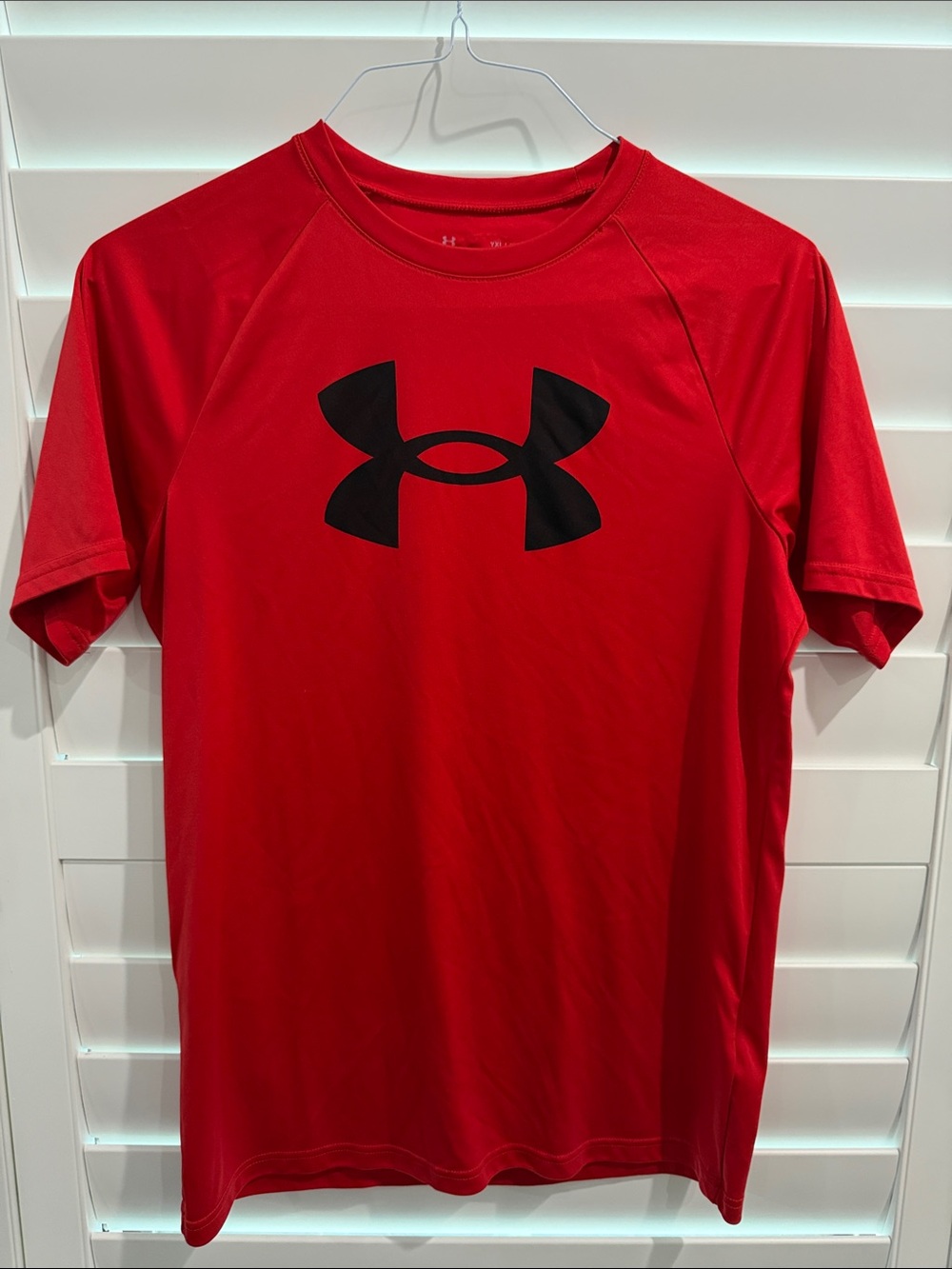 Youth Under Armour Red Short-Sleeve Performance T-Shirt with Black Logo